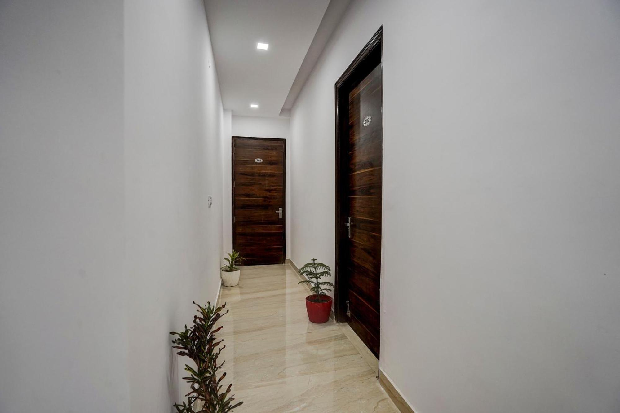 Hotel Townhouse Cloud Bay à Gurgaon Extérieur photo