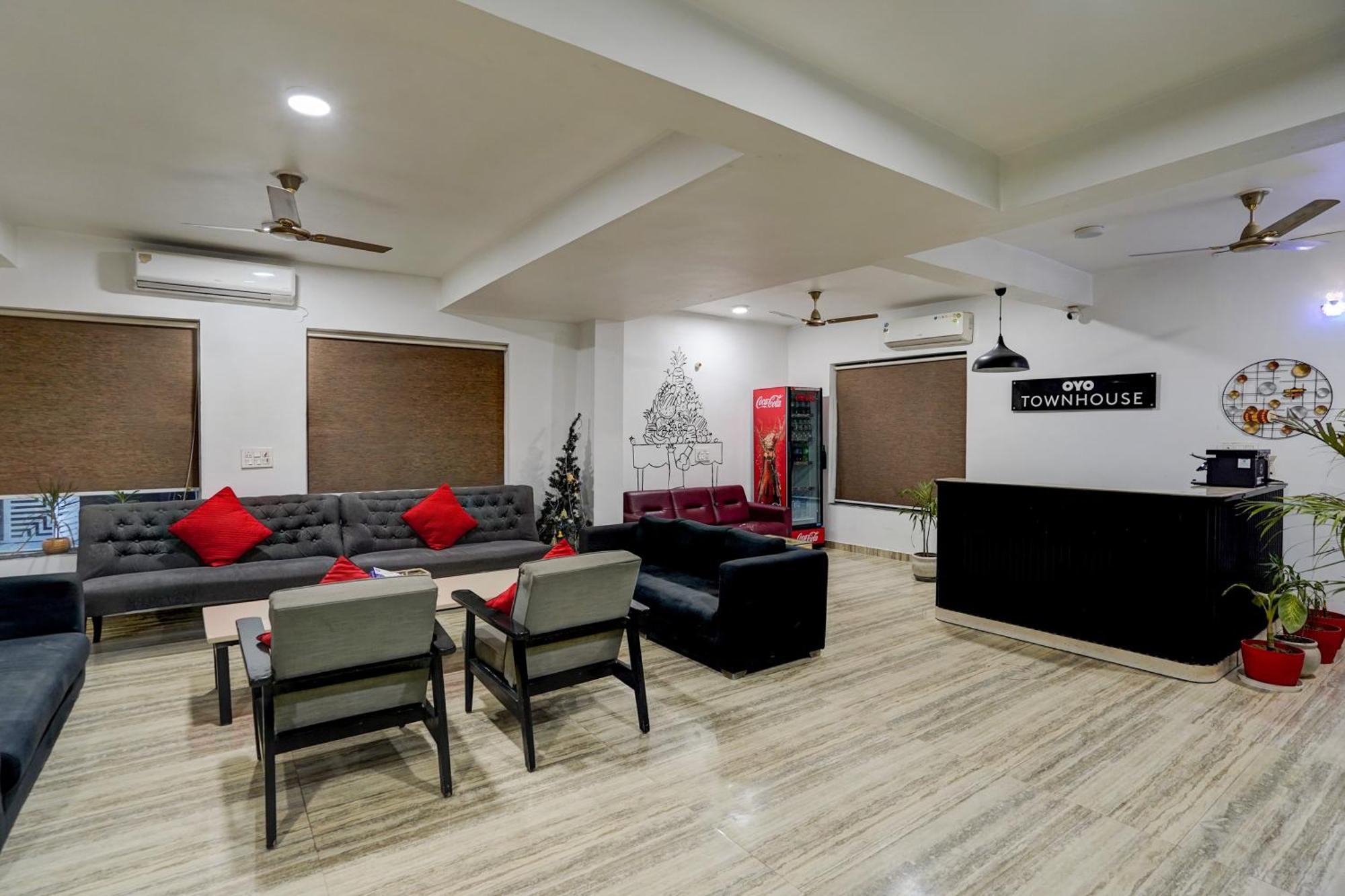 Hotel Townhouse Cloud Bay à Gurgaon Extérieur photo