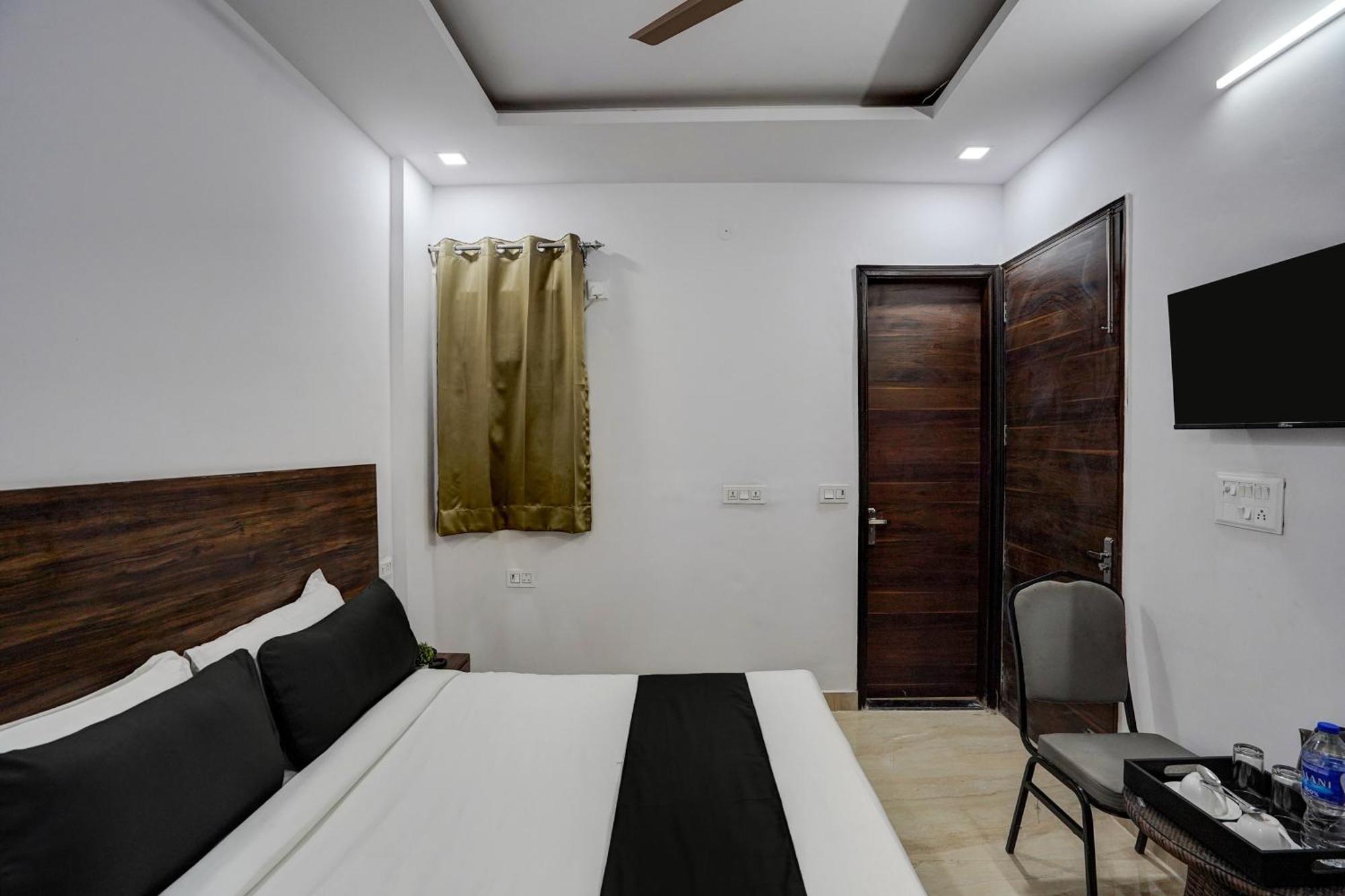 Hotel Townhouse Cloud Bay à Gurgaon Extérieur photo