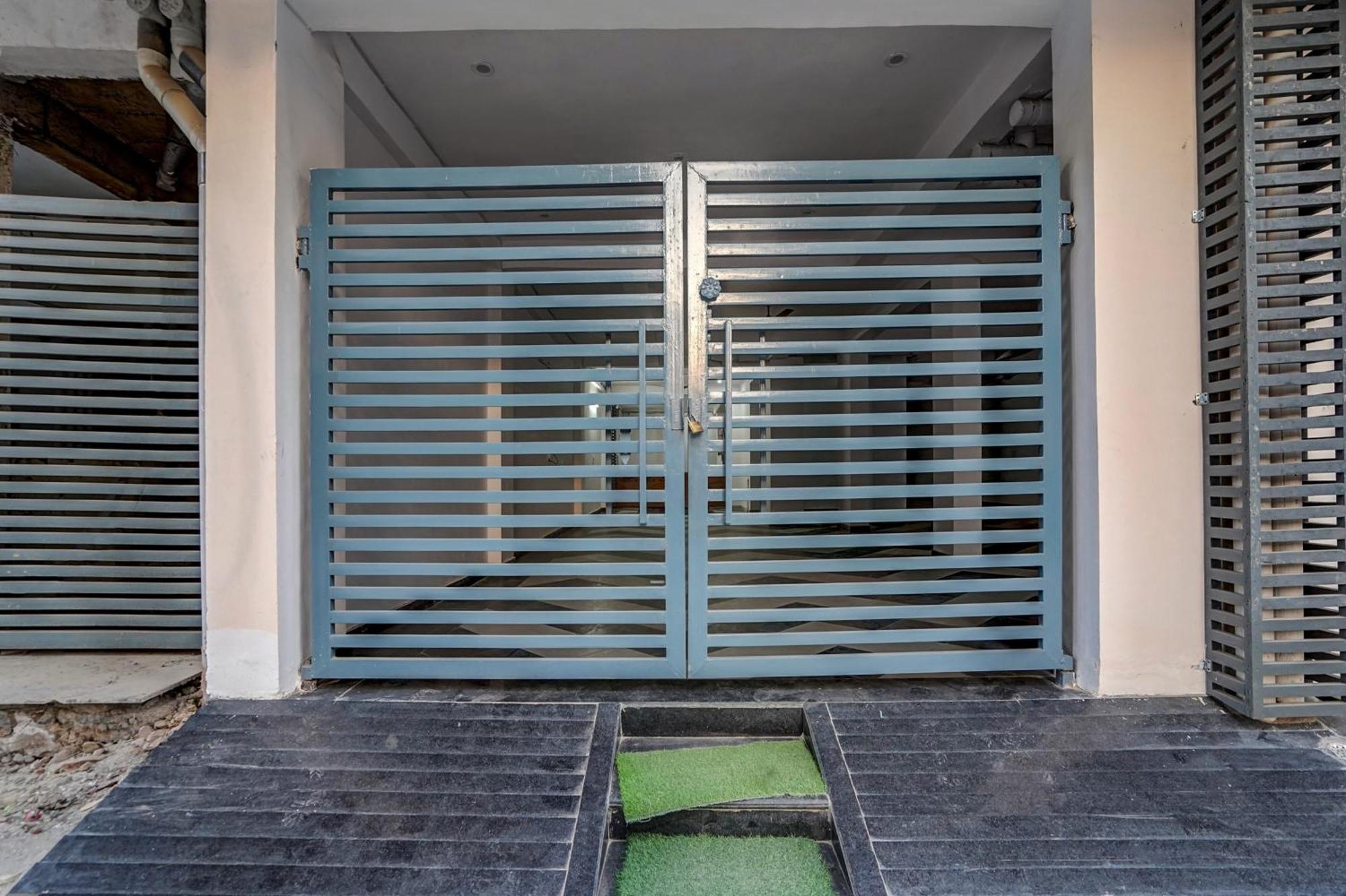 Hotel Townhouse Cloud Bay à Gurgaon Extérieur photo